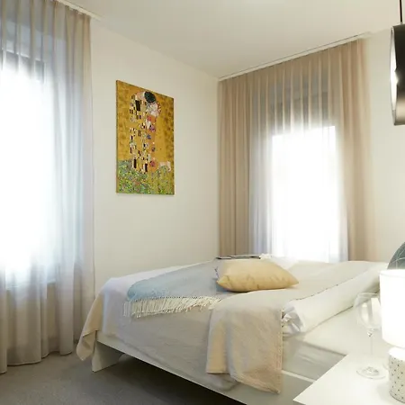 Apartment Cleopatra